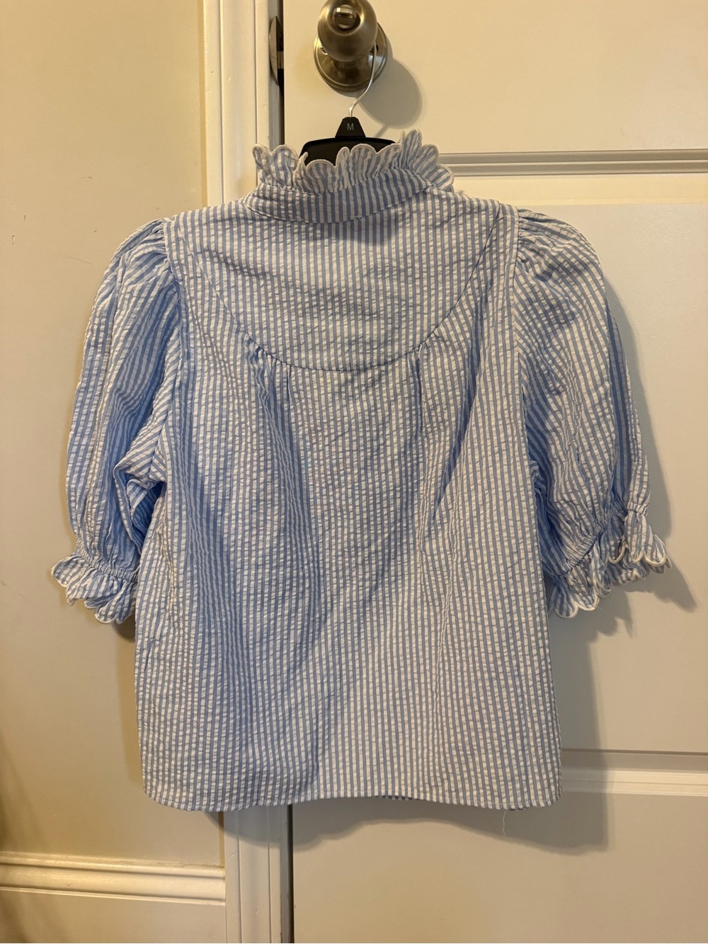 NWT Avara Women’s Hailey Top Light Blue Striped Ruffle Collar Shirt XS - Picture 4 of 4